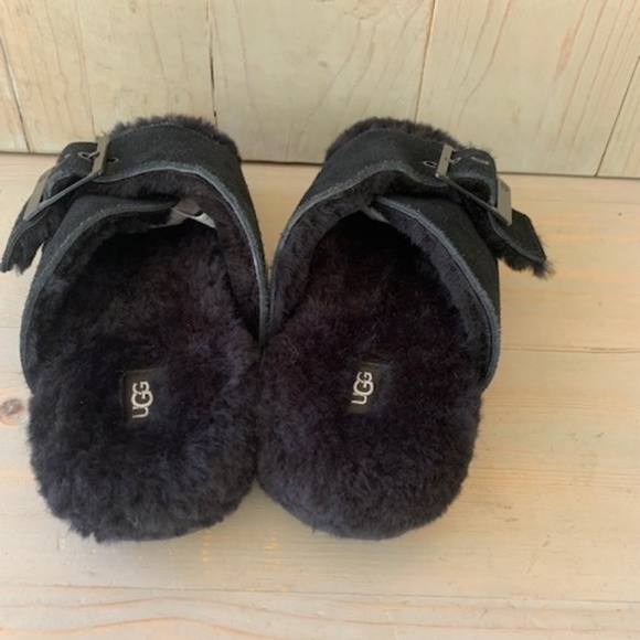 UGG OUTSLIDE BUCKLE BLACK FUR SANDALS SLIPPERS US 8 new - Picture 4 of 7